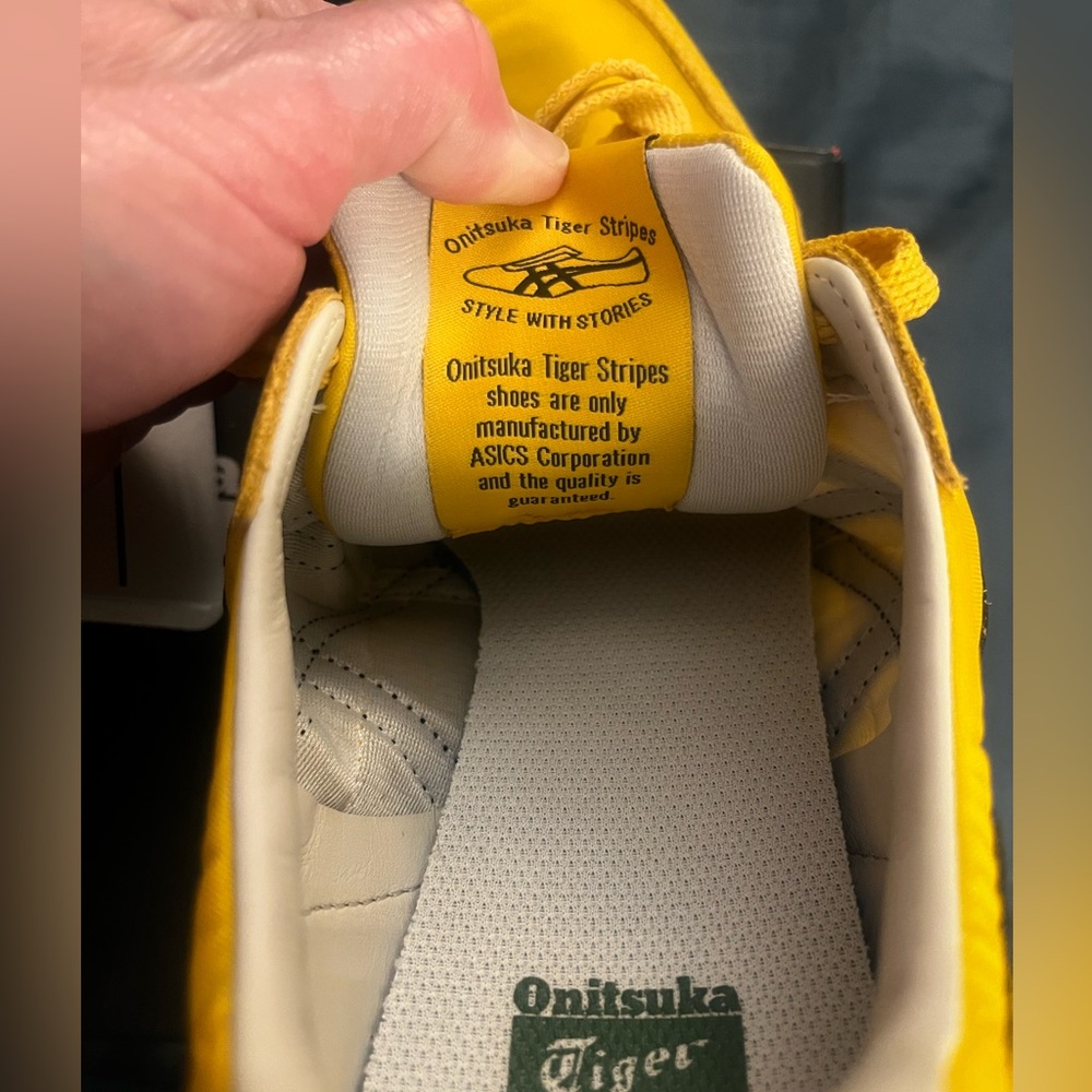 Onitsuka Tiger Serrano by Asics Womens/Men's Yellow/Black Sneakers NEW IN BOX - Picture 11 of 12